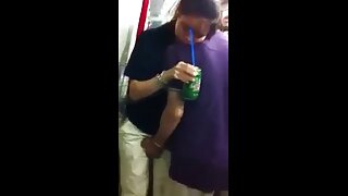 مایوس گھریلو خاتون ا ...