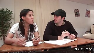 منحنی اور سیکسی لڑکی ...