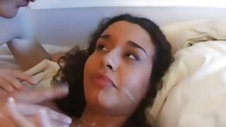 خوبصورت brunette Van ...